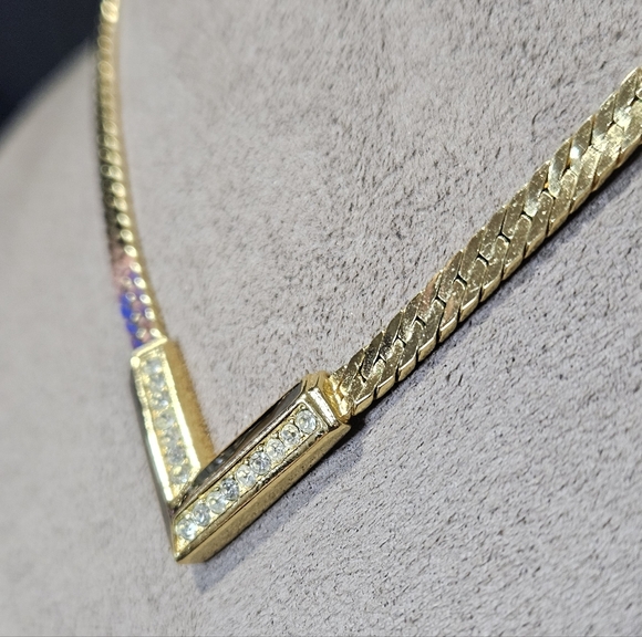 Vintage Christian Dior Necklace - Picture 2 of 13